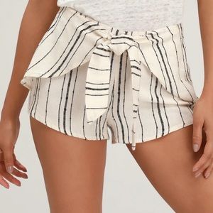 Billabong striped wrap around shorts size M